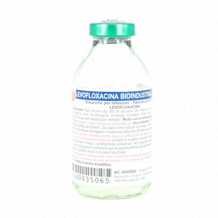 levofloxacina